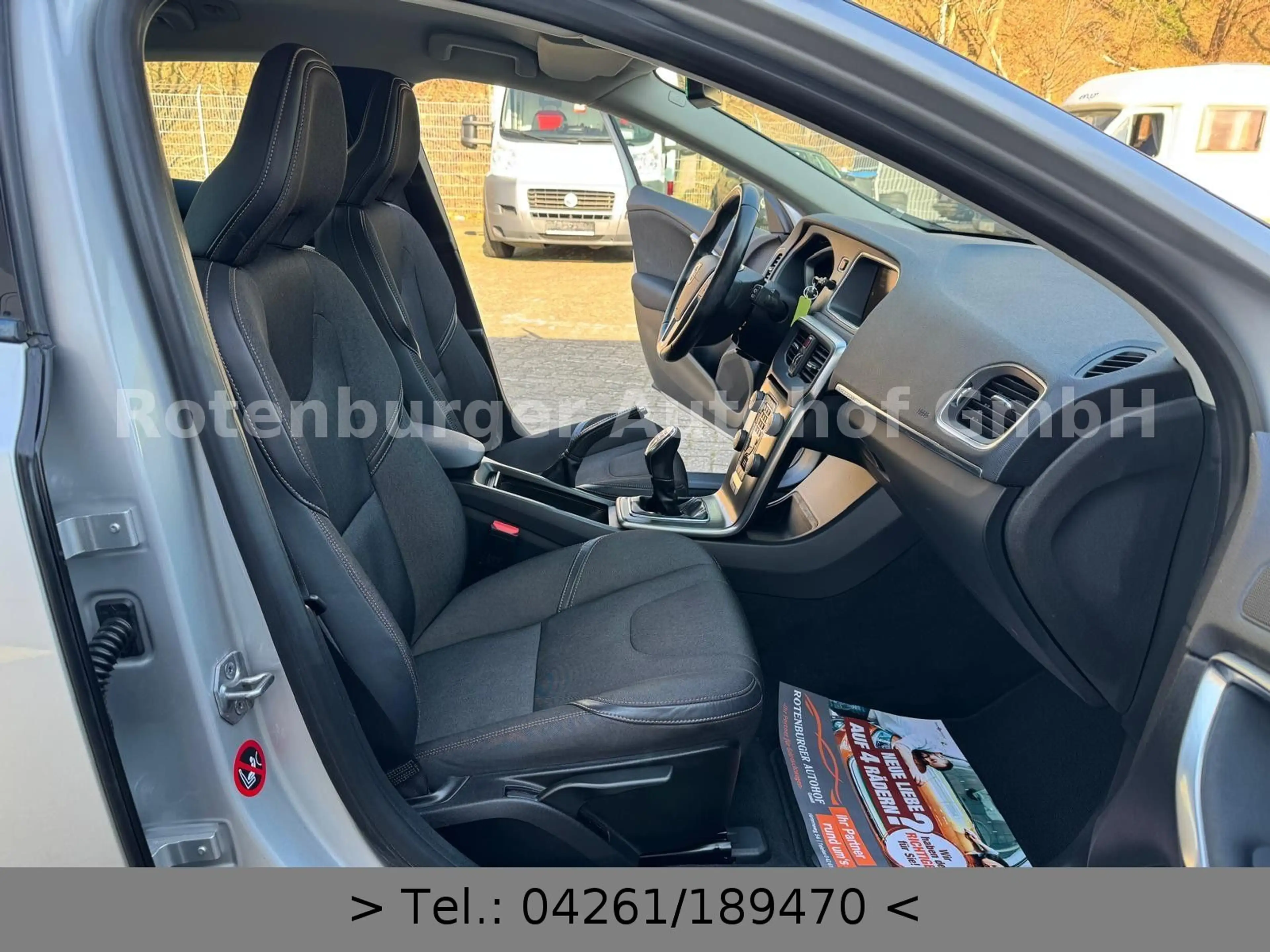 Volvo V40 Cross Country V40*D2*CROSS*COUNTRY*MOMENTUM*NAVI*AHK*TÜV NEU* — photo 9