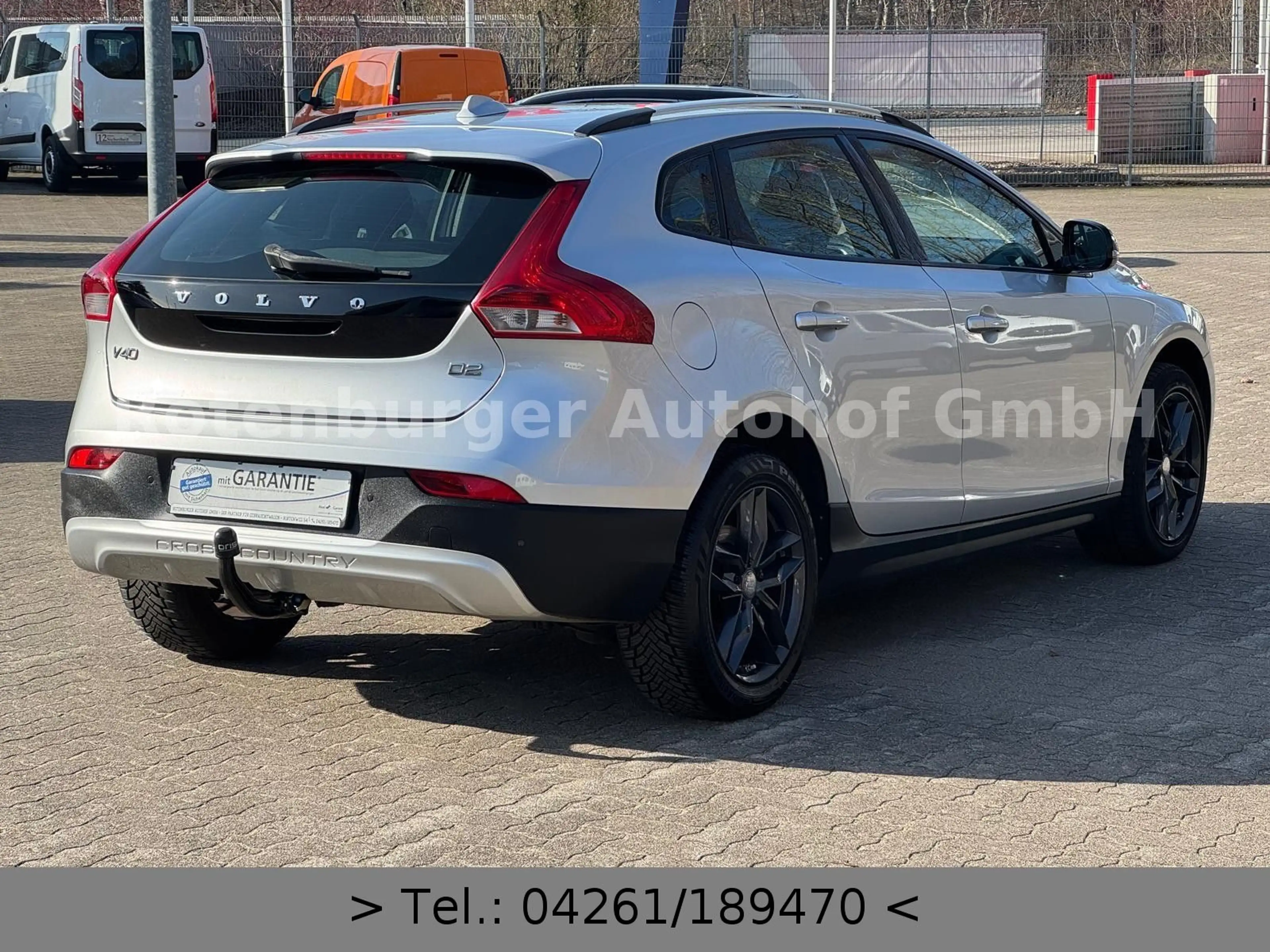 Volvo V40 Cross Country V40*D2*CROSS*COUNTRY*MOMENTUM*NAVI*AHK*TÜV NEU* — photo 4