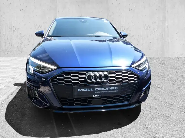 Audi A3 view 4
