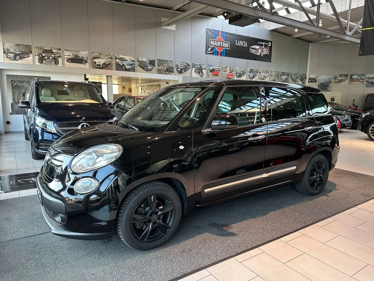 Fiat 500L Living Lounge PDC R-KAM NAV TEMP T-LEDER BT Schwarz - 2