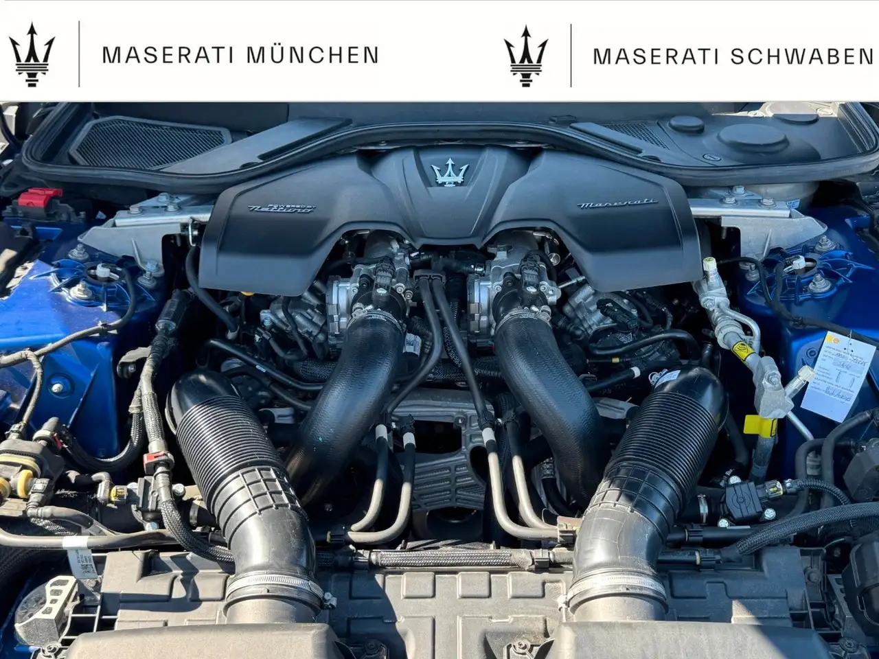 Maserati GranTurismo 2023 — фото 6