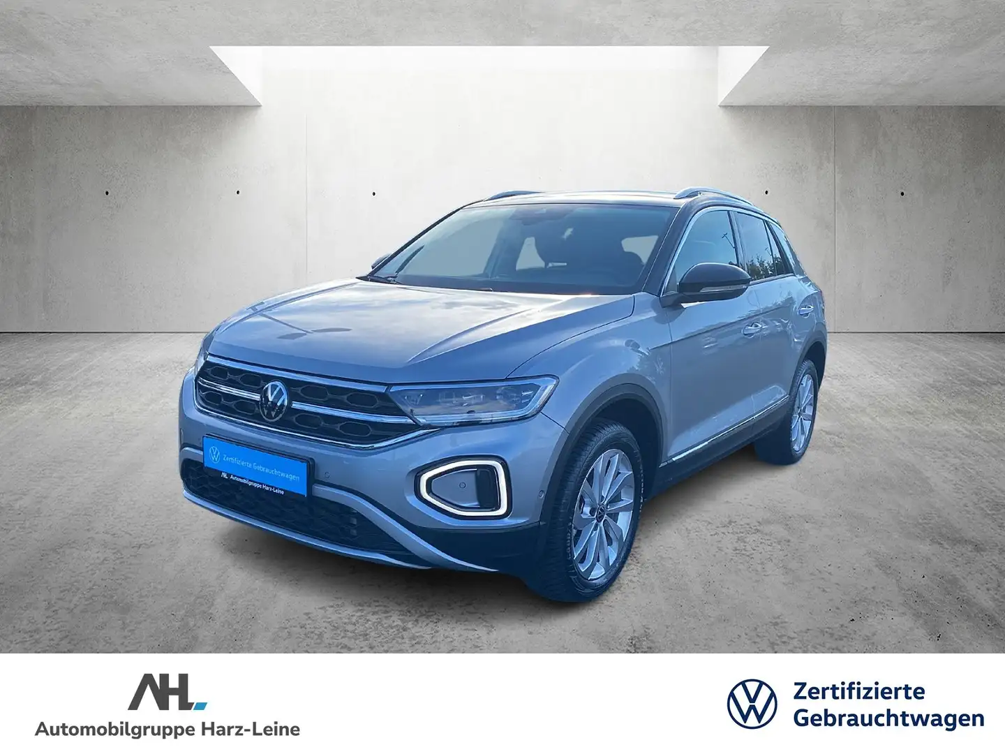 Volkswagen T-Roc 1.5 TSI Style DSG AHK Navi LED+ ACC DAB+ Massage Zilver - 1