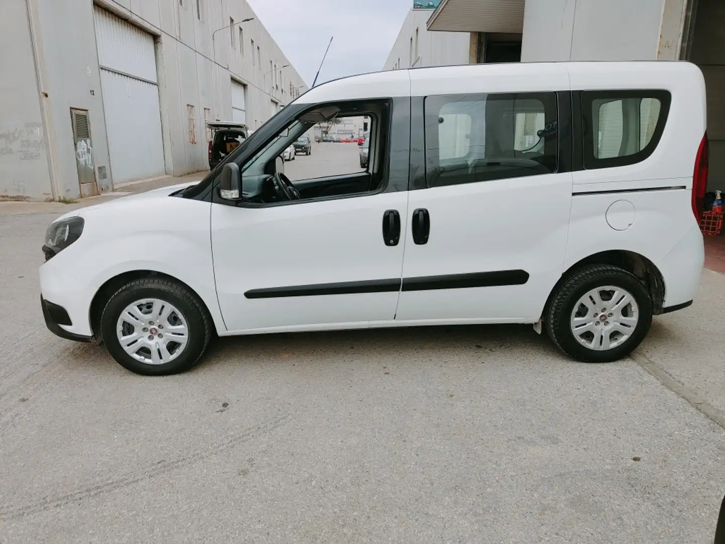 Fiat Dobló Combi 1.6Mjt SX 78kW Blanco - 2