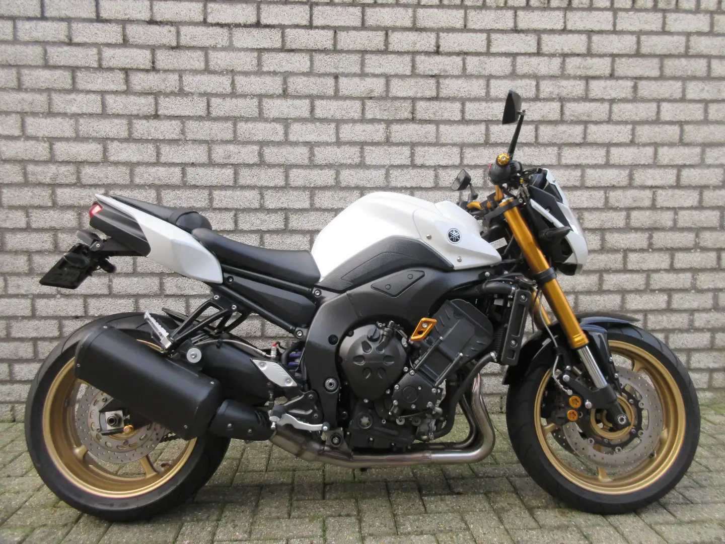 Yamaha FZ 8 NAKED Alb - 1