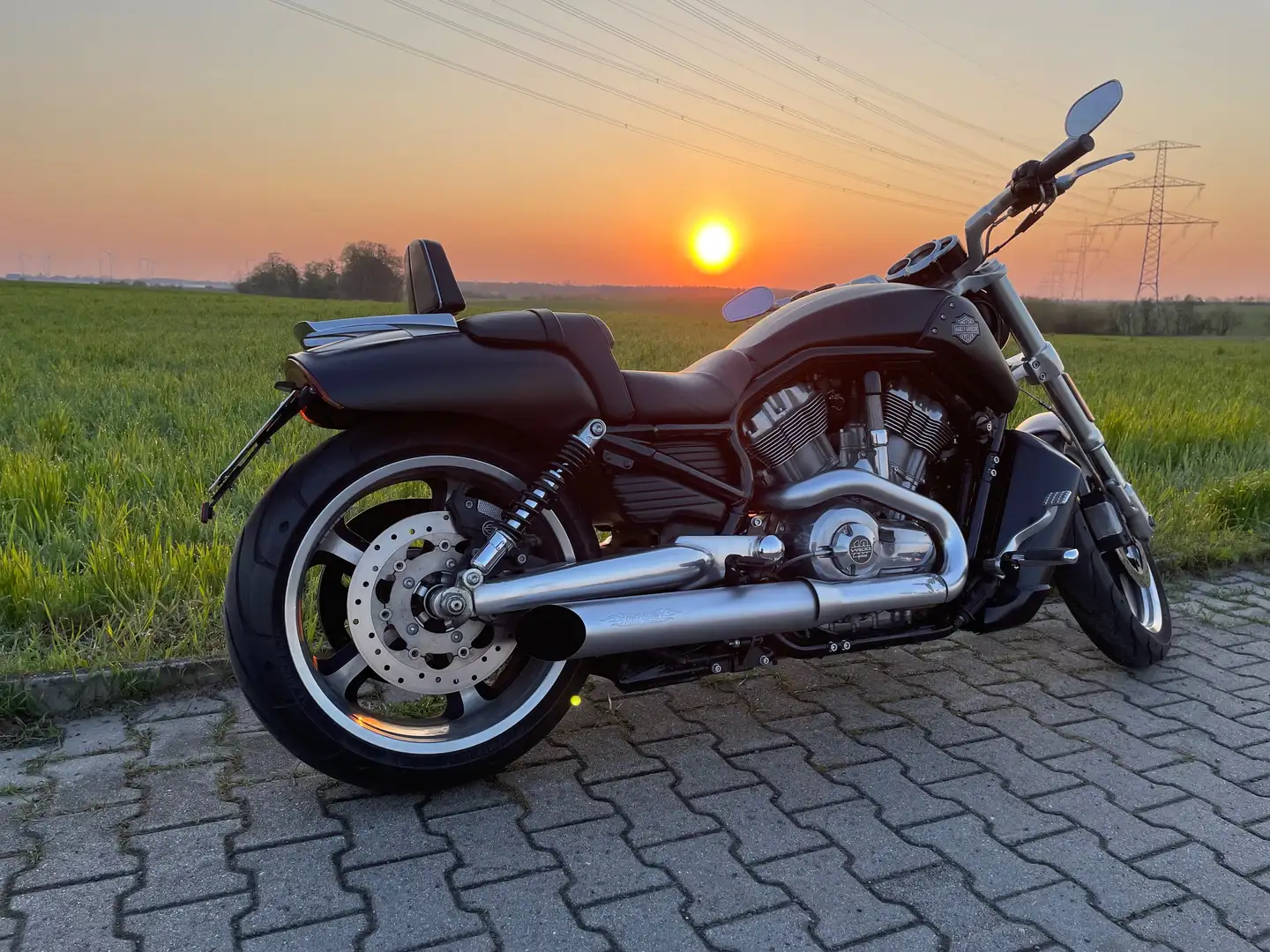 Harley-Davidson VRSC V-Rod Noir - 1