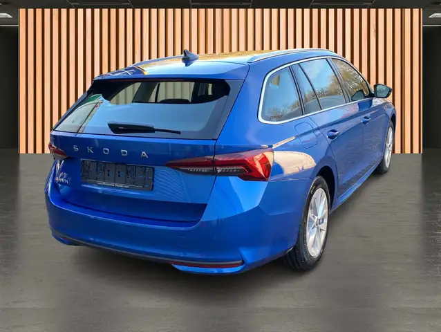 Skoda Octavia view 5