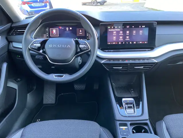 Skoda Octavia view 14