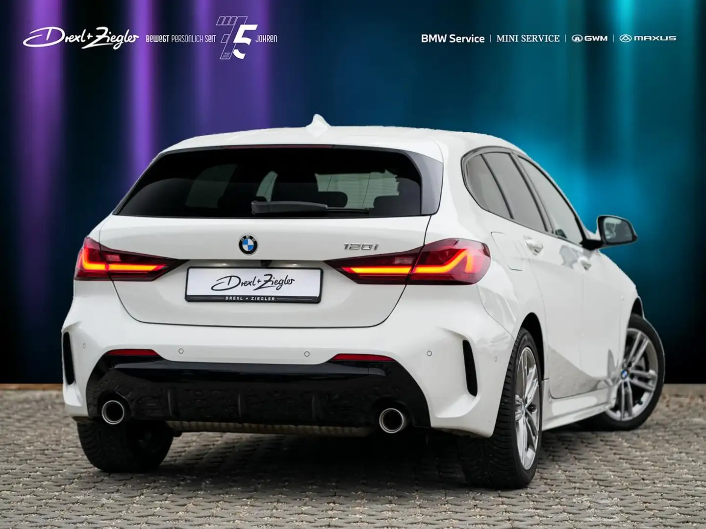 BMW 120 i DKG M-Sport TravelPak ACC GSD KoZg H&K DAB Weiß - 2
