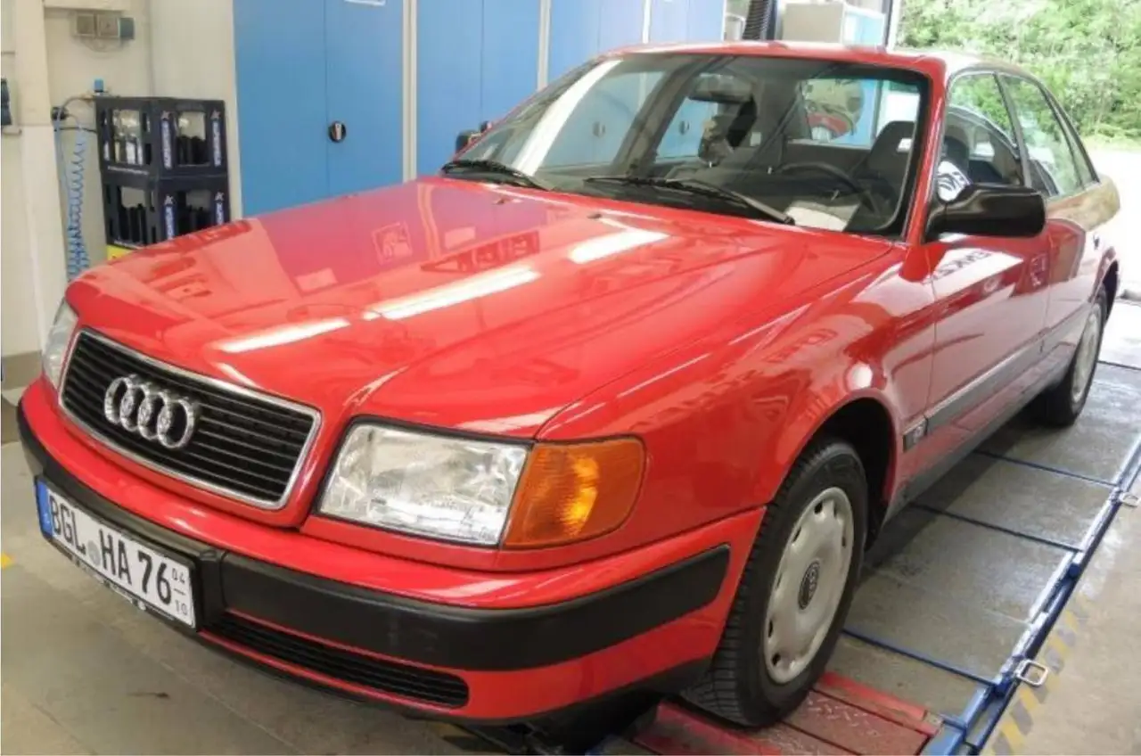Audi 100 2.3 E, foto 1