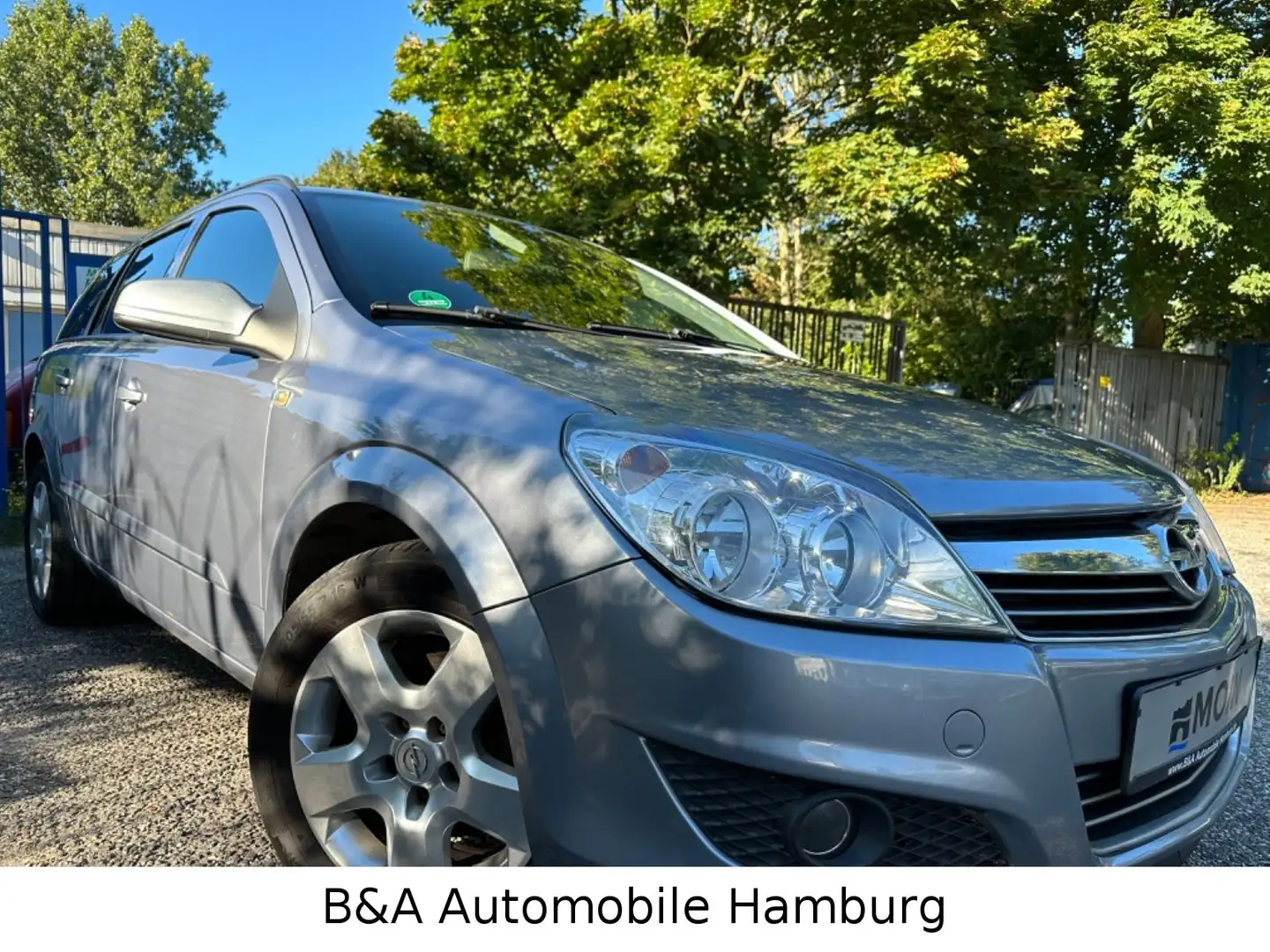 Opel Astra H  Edition 1.62 Hand+Tüv+Au+Scheckheft Срібний - 1