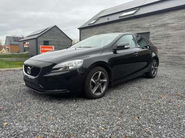 V40 2.0 T2 GARANTIE 12 MOIS