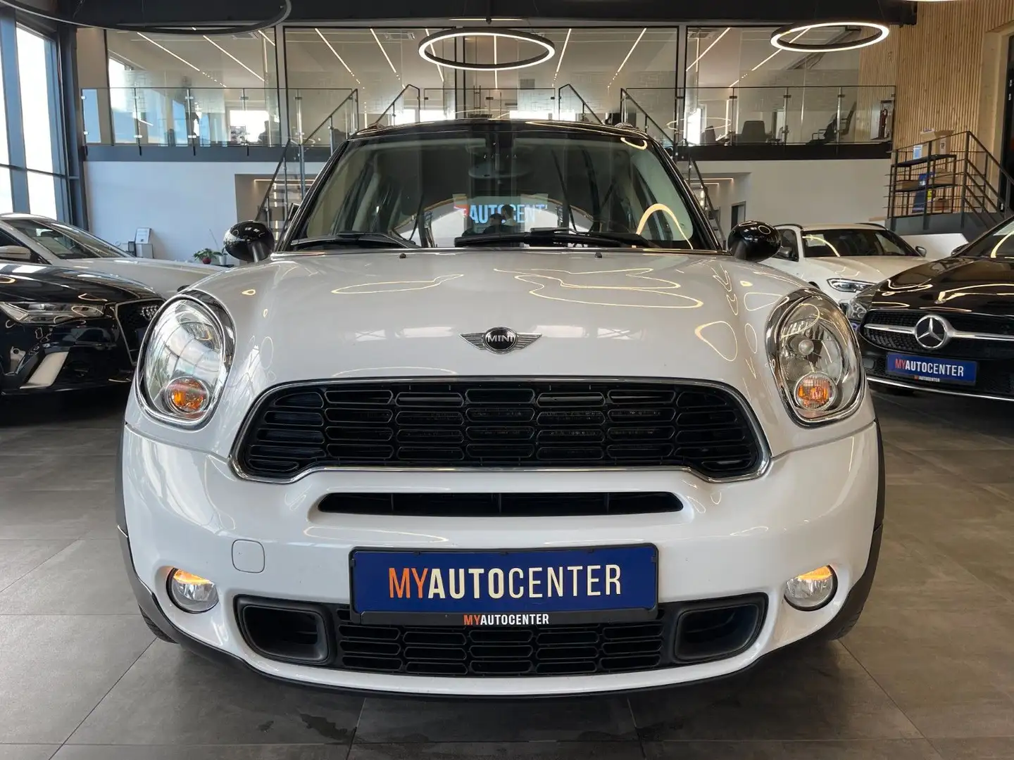 MINI Cooper SD Countryman Wit - 2