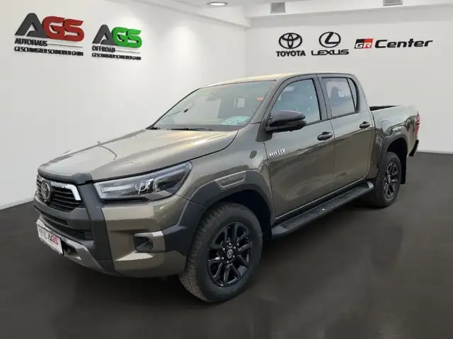 Toyota Hilux Double Cab Invincible 4x4 - On Stock