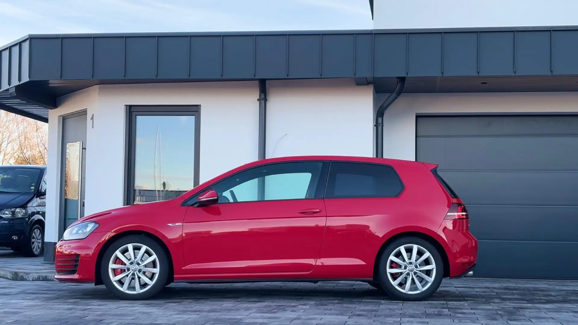 Volkswagen Golf VII Lim. GTI Performance BMT/SHZ/KLIMA/DCC Rot - 2