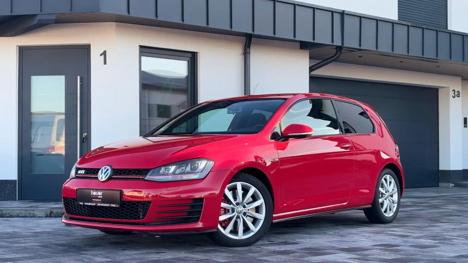 Volkswagen Golf VII Lim. GTI Performance BMT/SHZ/KLIMA/DCC Rot - 1