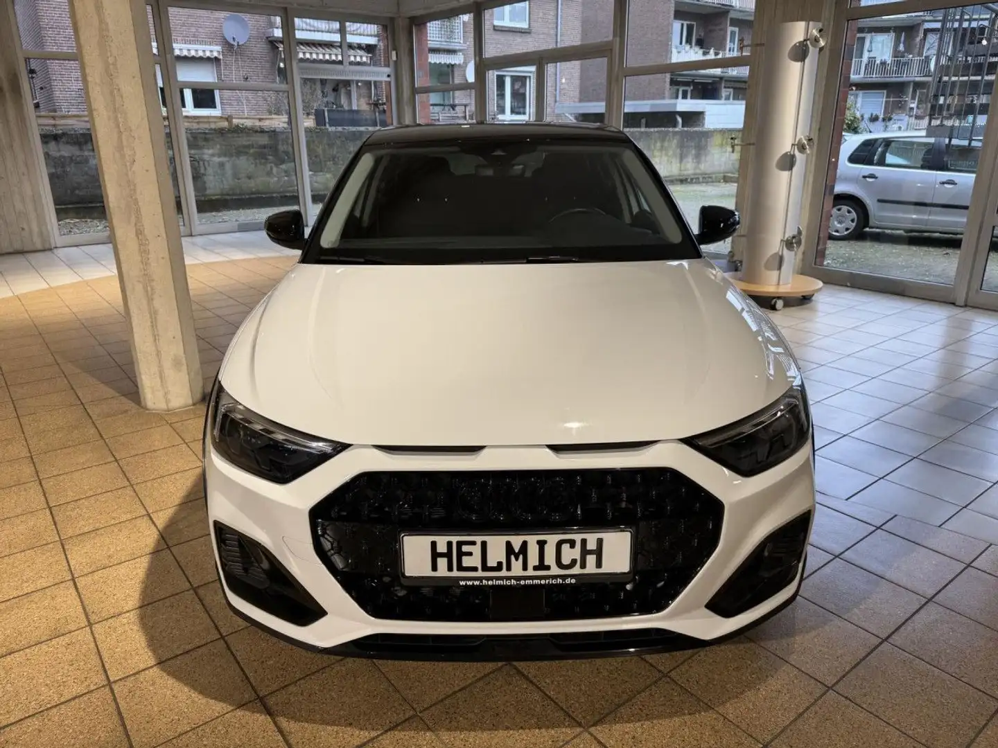 Audi A1 allstreet 1.0 TFSI S-Tronic Navi LED Klima Weiß - 2