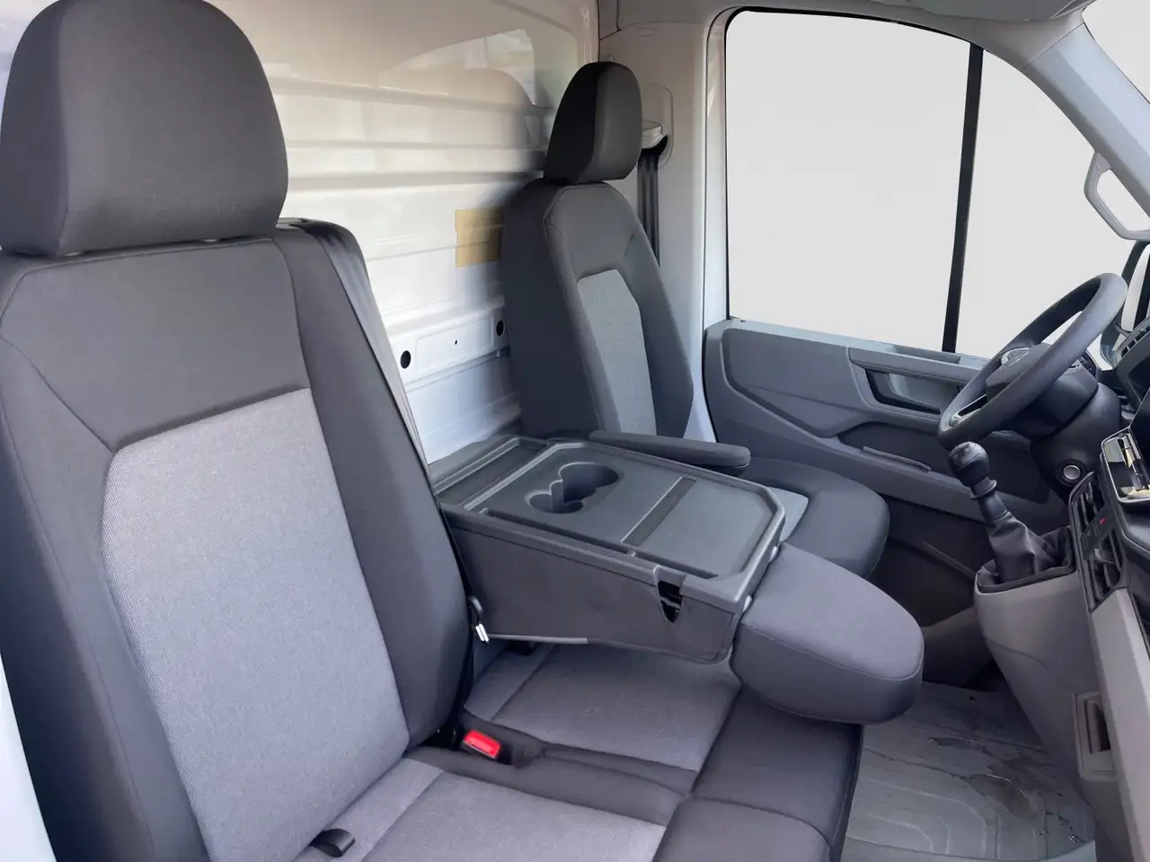 Volkswagen Crafter 2026 — фото 10
