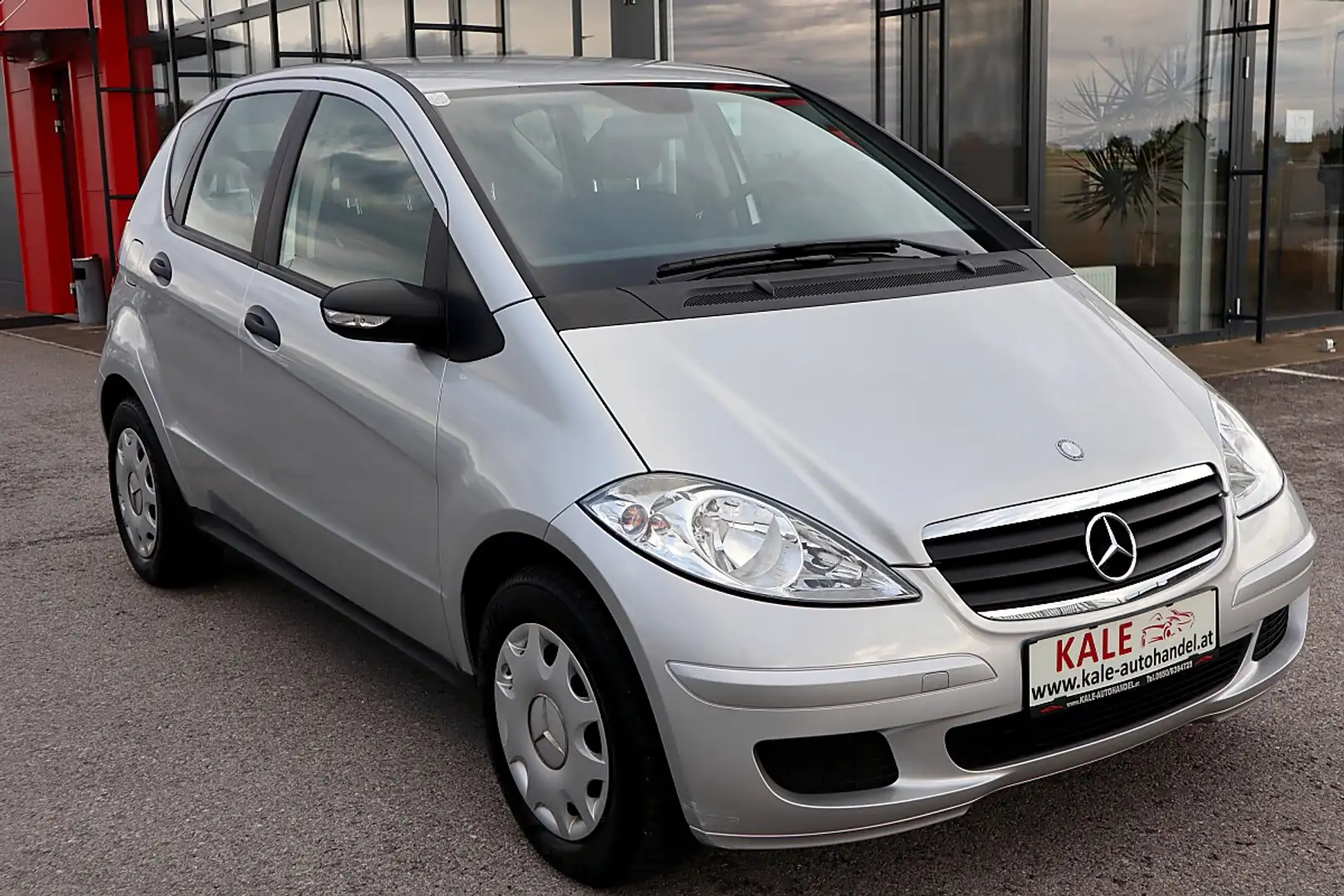 Mercedes-Benz A 150 Classic *1.Besitz* Nur 56310KM* Silber - 2