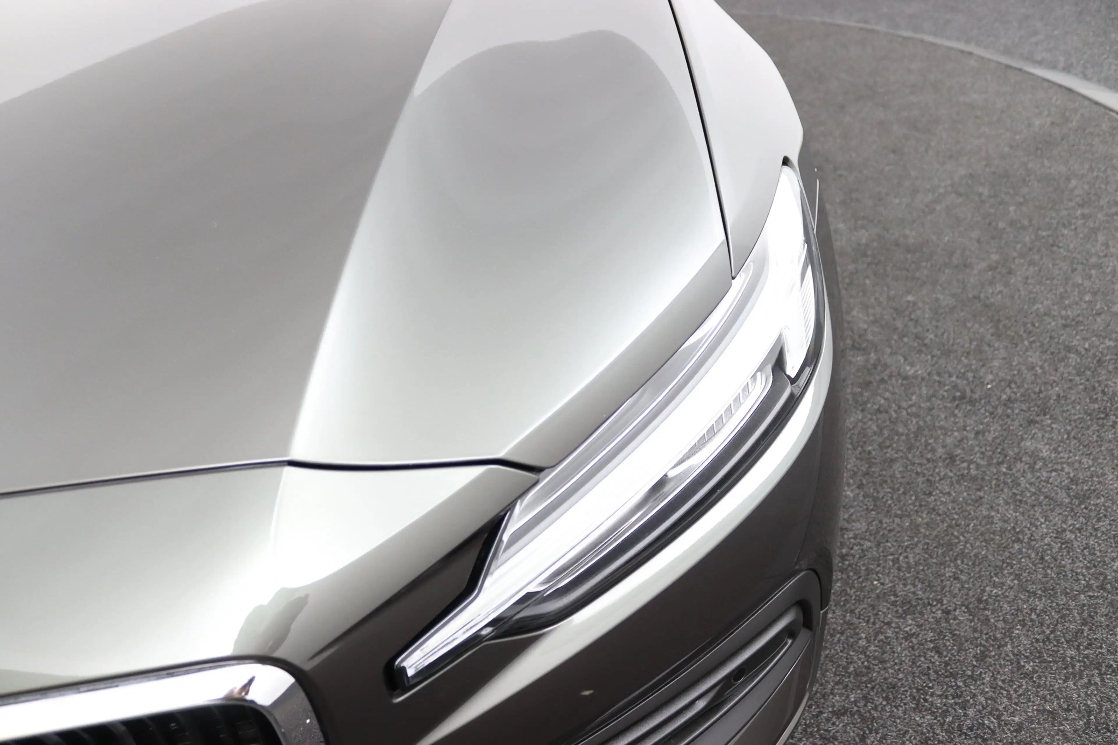 Volvo V60 2.0 B3 Advantage | Leder | Camera | Stoel/ Stuurve — photo 34