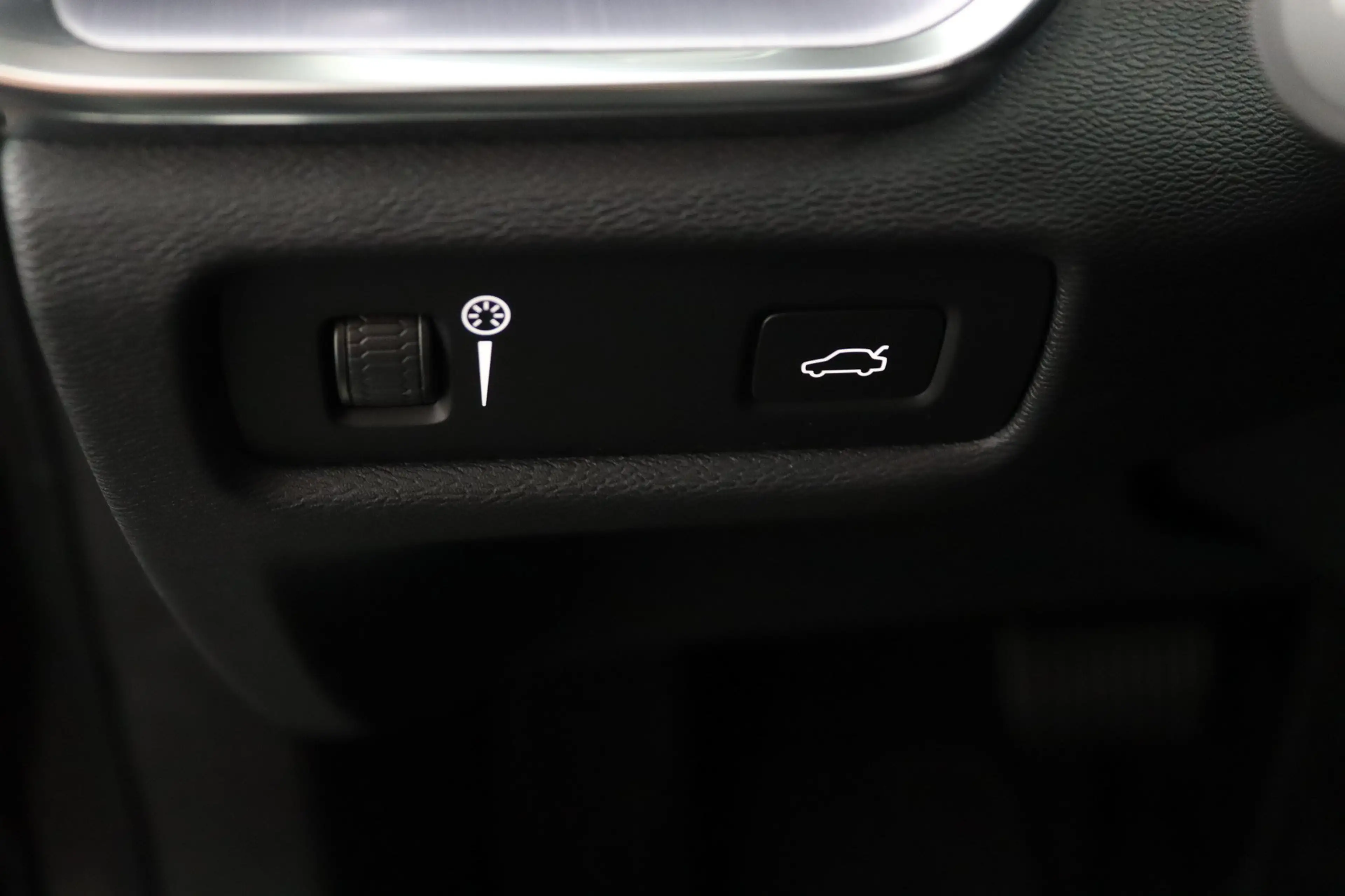 Volvo V60 2.0 B3 Advantage | Leder | Camera | Stoel/ Stuurve — photo 29
