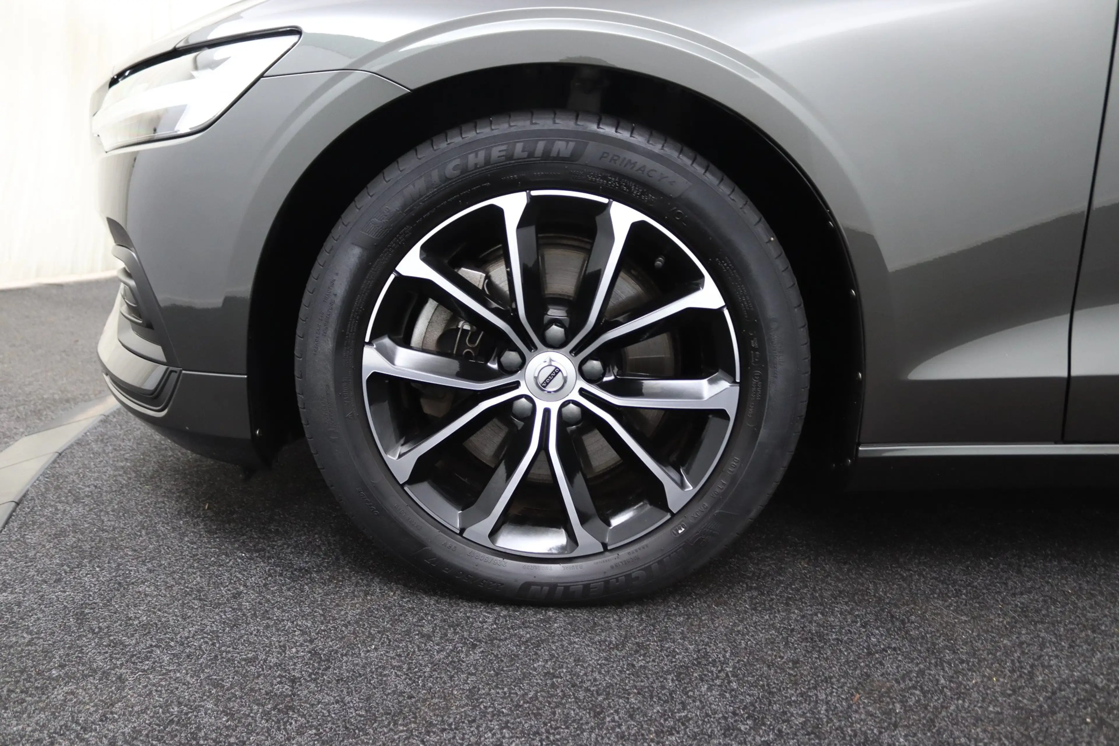 Volvo V60 2.0 B3 Advantage | Leder | Camera | Stoel/ Stuurve — photo 11