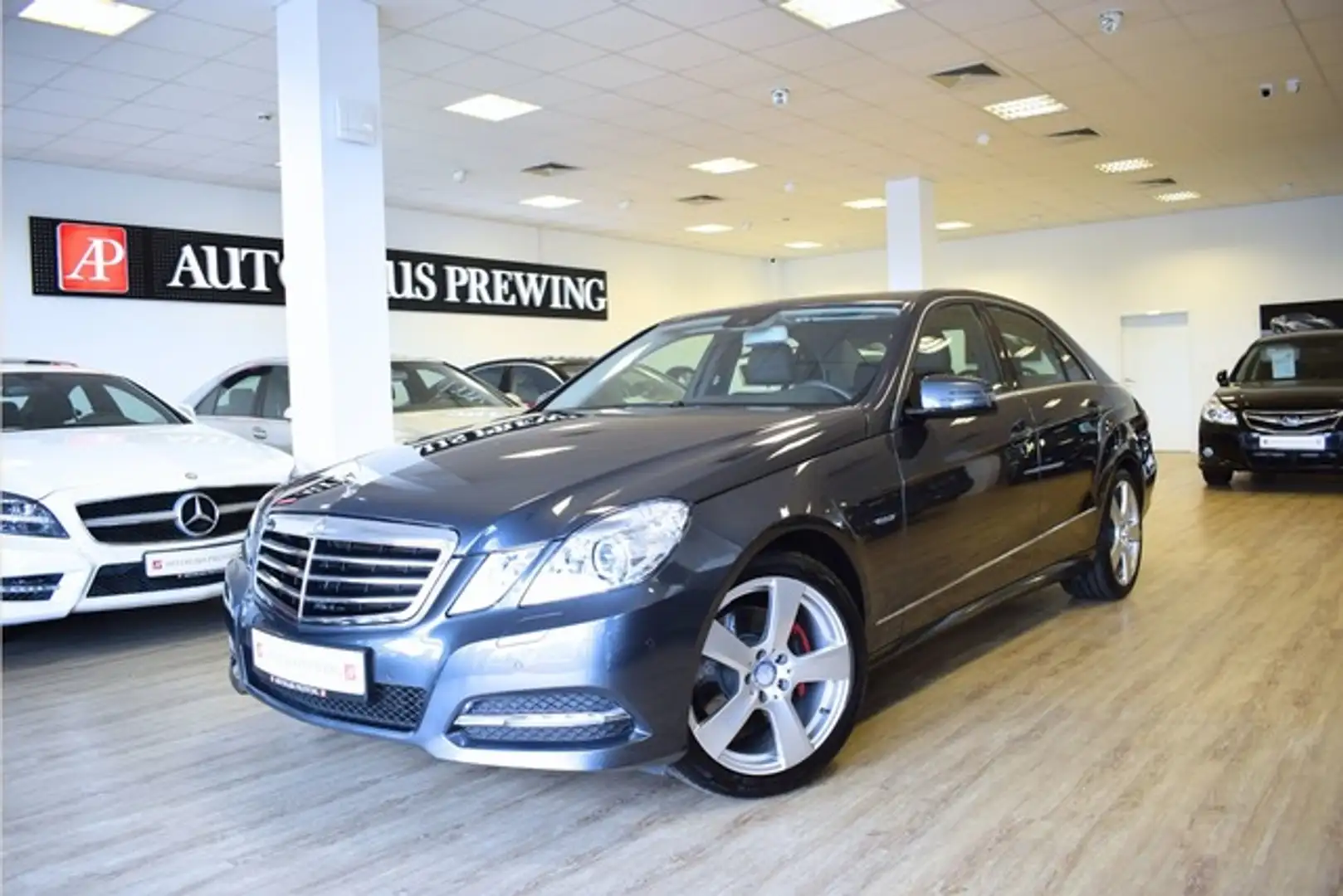 Mercedes-Benz E 250 CGI BE AVANTG./ SPORTPAK./ MTL.RATE 171,- Gris - 1