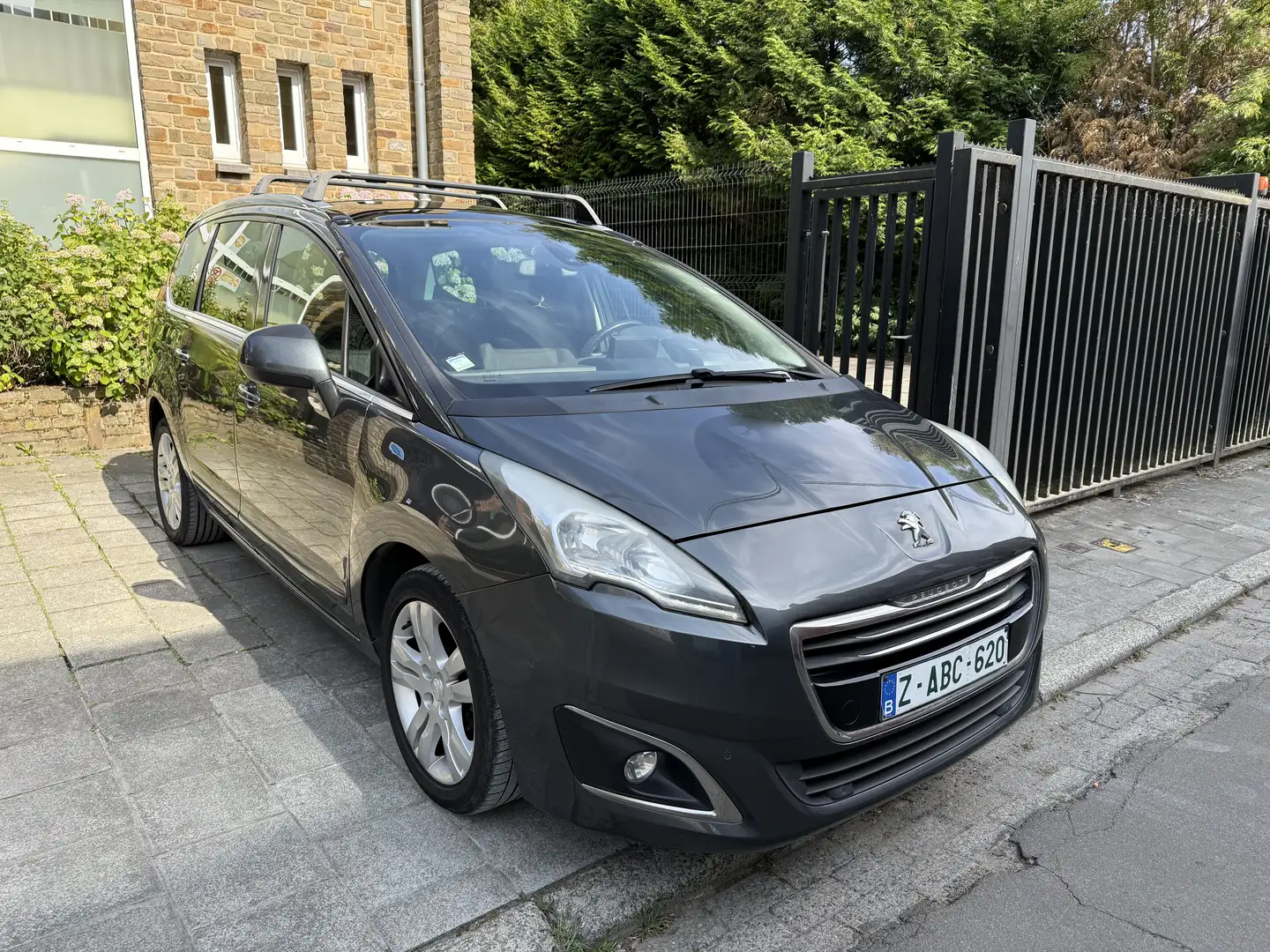 Peugeot 5008 1.6 HDi 115ch FAP BVM6 Style 5pl - 2