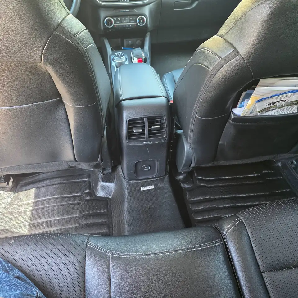 Ford Escape снимка Ford Escape