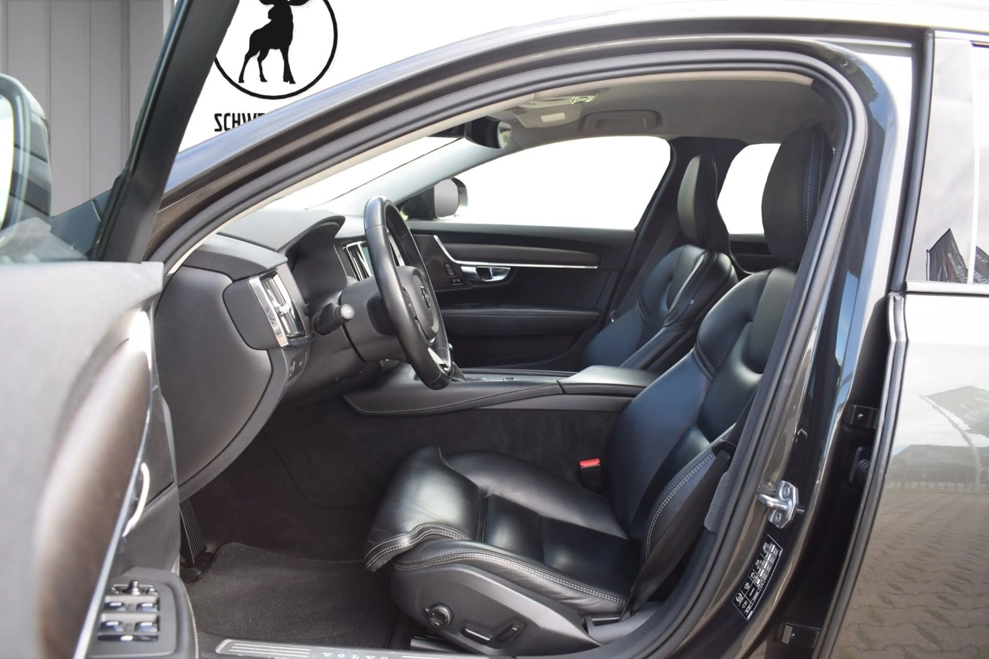 Volvo V90 Cross Country V90 PRO AWD CROSS COUNTRY/KAMERA/ANGEBOT 2,49% — photo 6