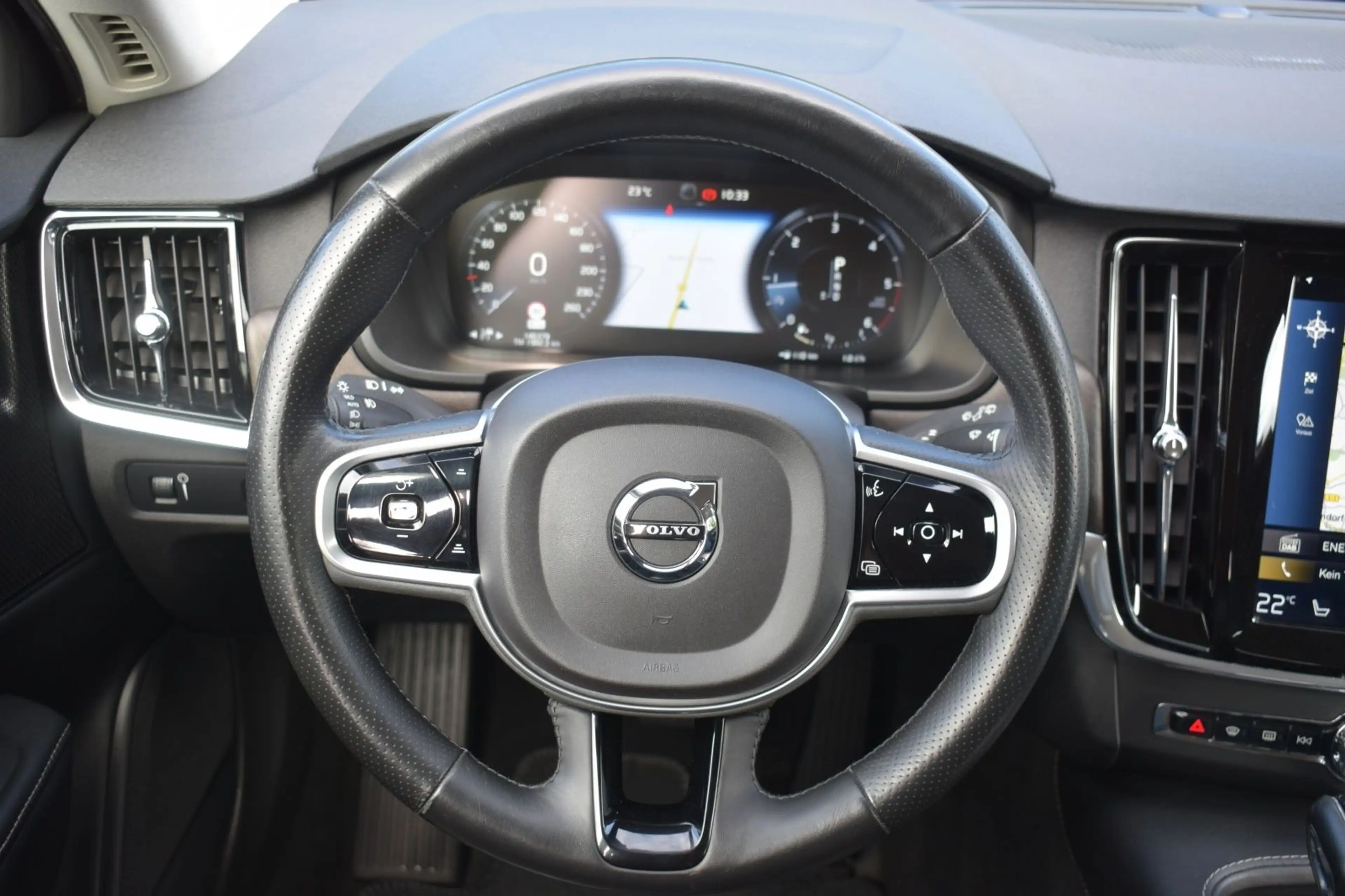 Volvo V90 Cross Country V90 PRO AWD CROSS COUNTRY/KAMERA/ANGEBOT 2,49% — photo 11