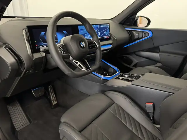 BMW X3 view 8
