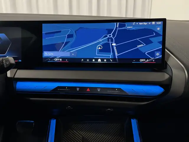 BMW X3 view 12