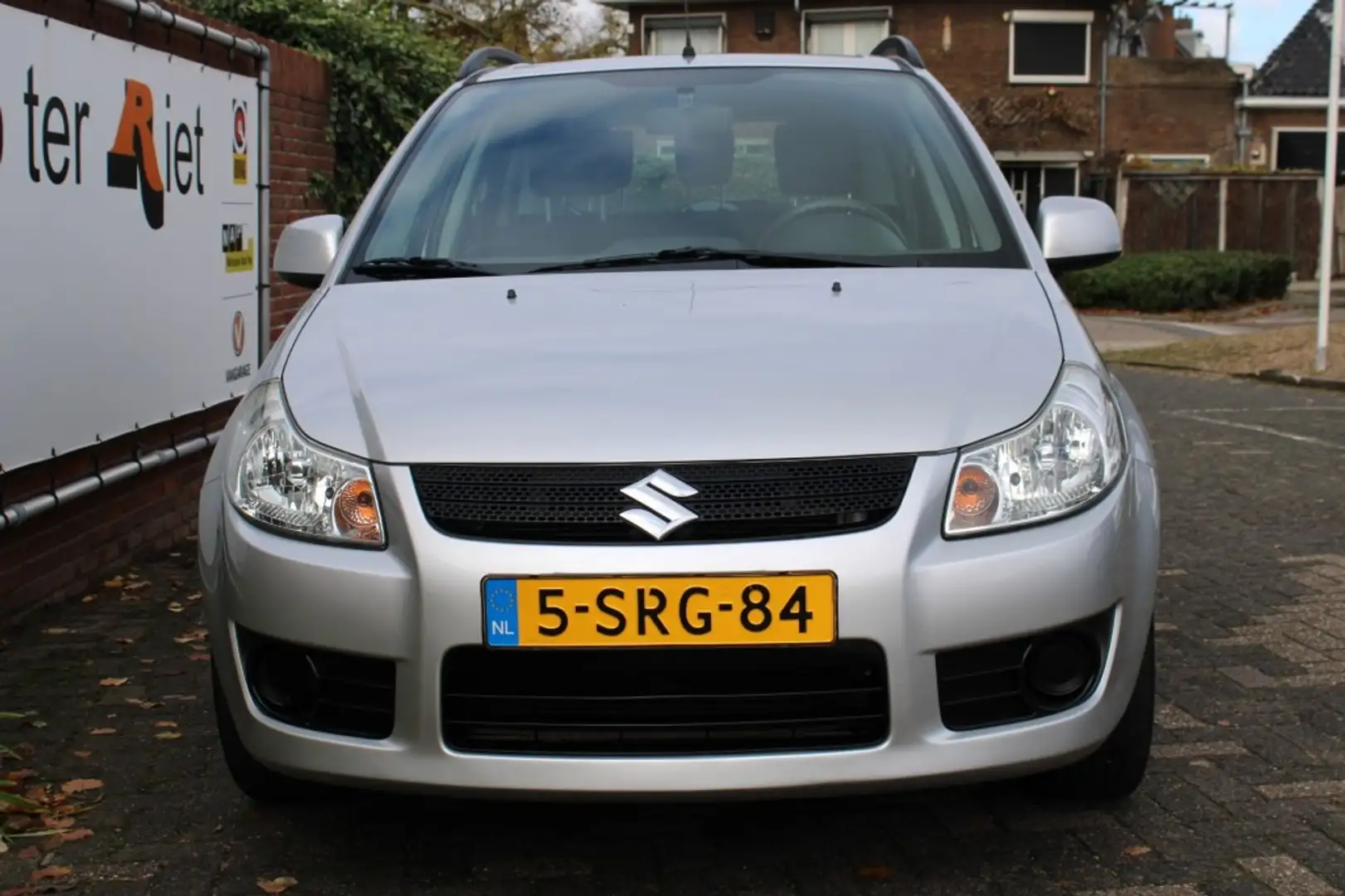 Suzuki SX4 1.6i 16V Comfort AUTOMAAT Grijs - 2