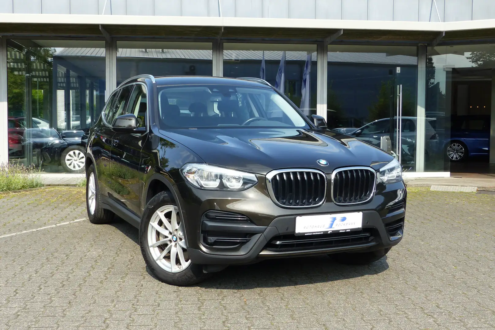 BMW X3 xDrive30i Aut. Allrad Navi PDC LED Tempo Braun - 1