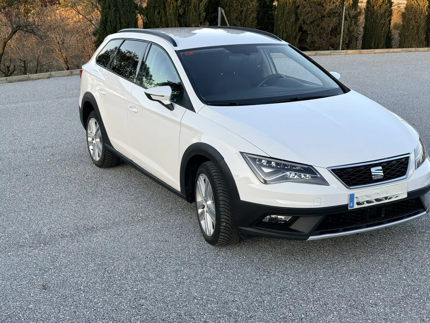 SEAT Leon León ST 2.0TDI XPERIENCE4 DRIVE Blanco - 1