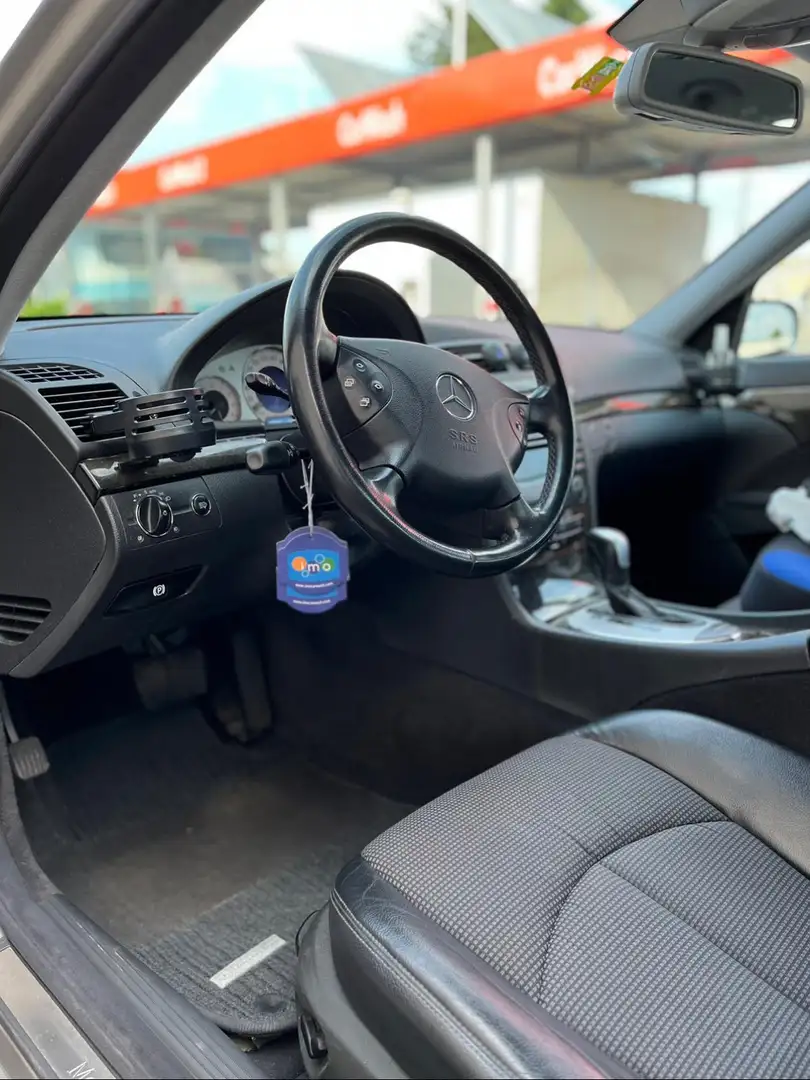 Mercedes-Benz E 270 Avantgarde CDI Sequentronic - 2