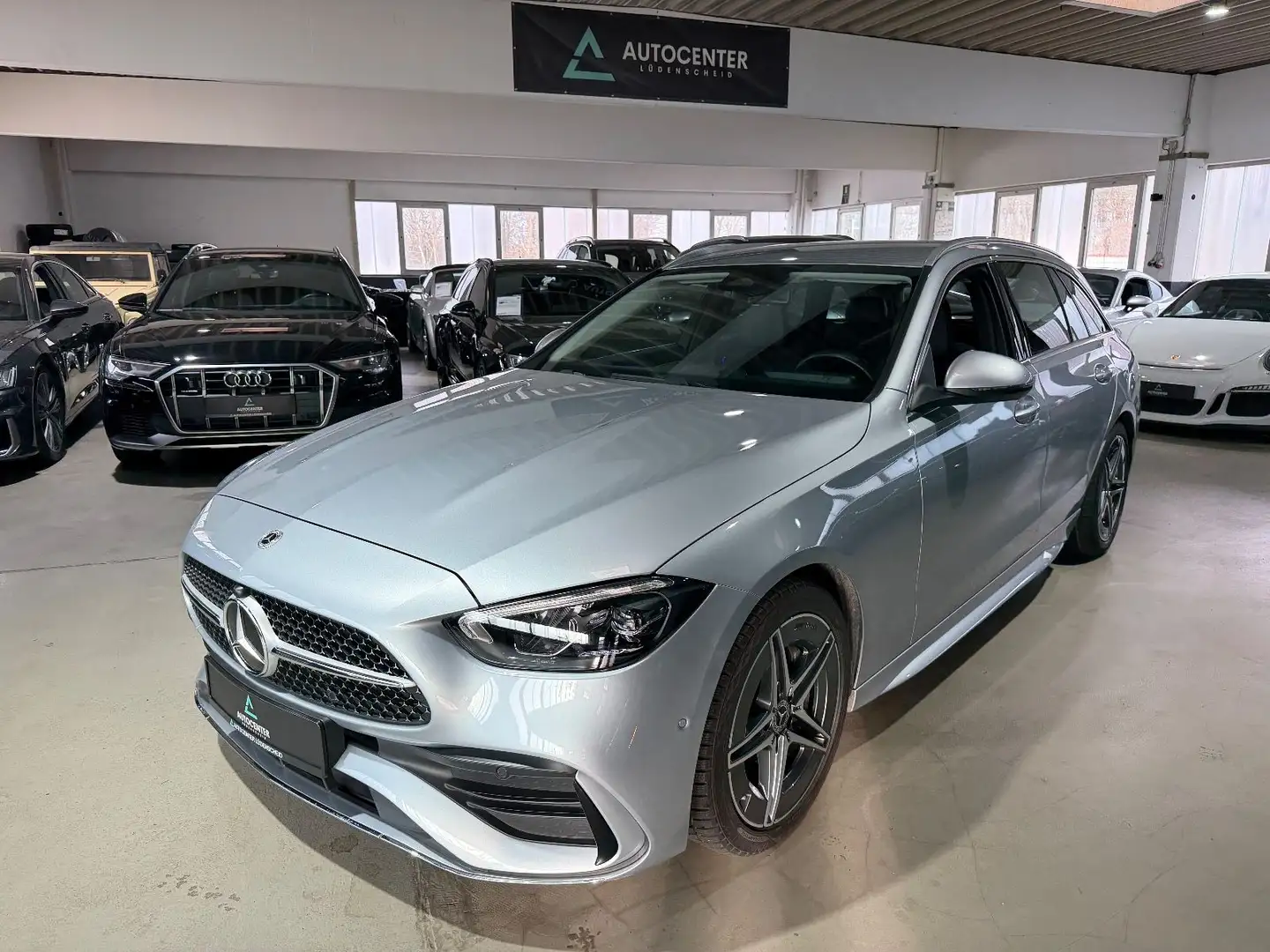 Mercedes-Benz C 180 T-Modell*AMG Line*Kamera*LED*ACC* Silber - 1
