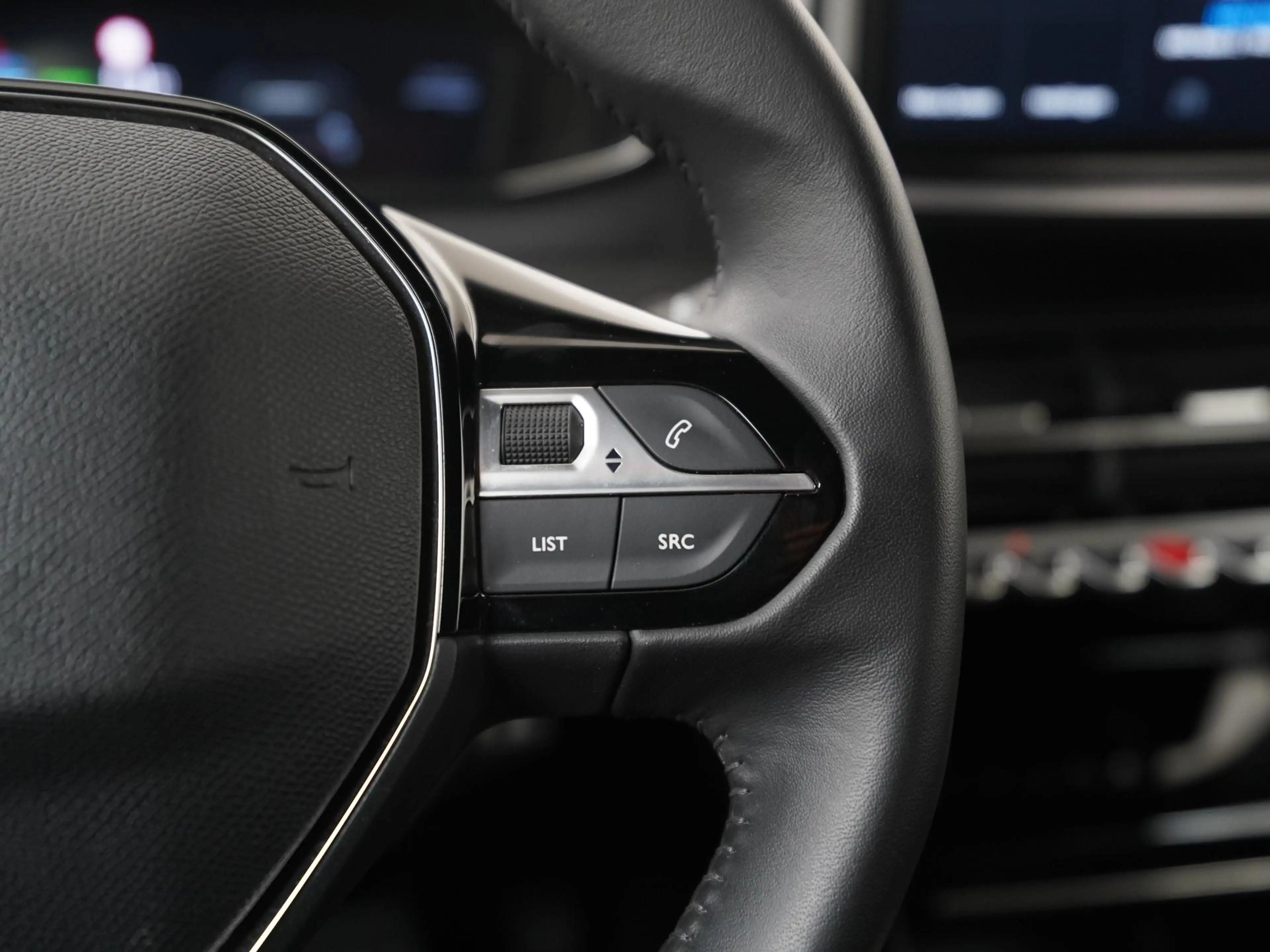 Peugeot e-2008 EV Allure 54 kWh | SOH 96% | 3 Fase | Zondag Open! — photo 10