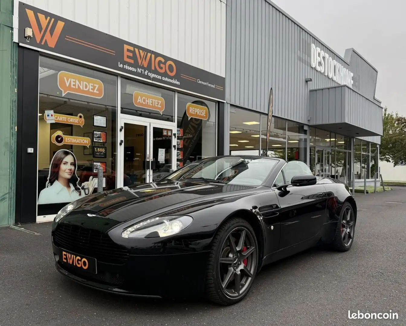 Aston Martin V8 roadster 4.3 380 bva Zwart - 1