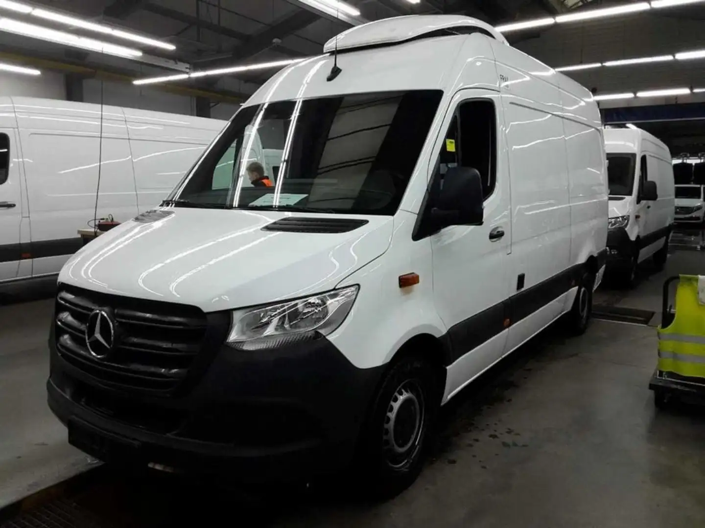 Mercedes-Benz Sprinter 316 Isotermo con frío Blanco - 1