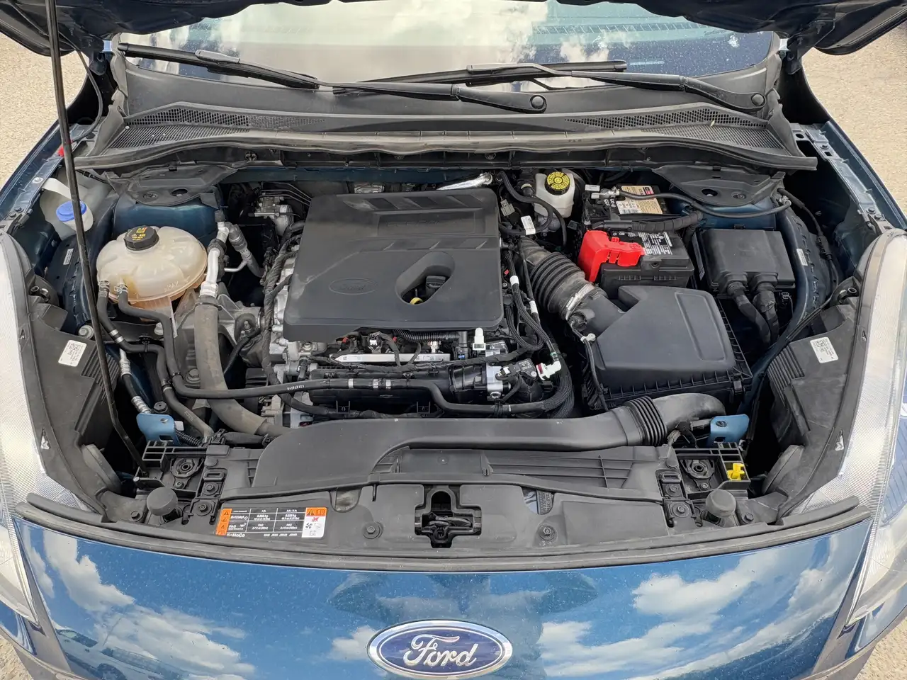 Ford Escape снимка Ford Escape