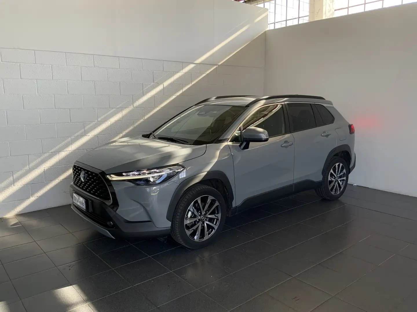 Toyota Corolla Cross 2.0 Vvt-ie Hybrid 197cv Tren Gris - 1