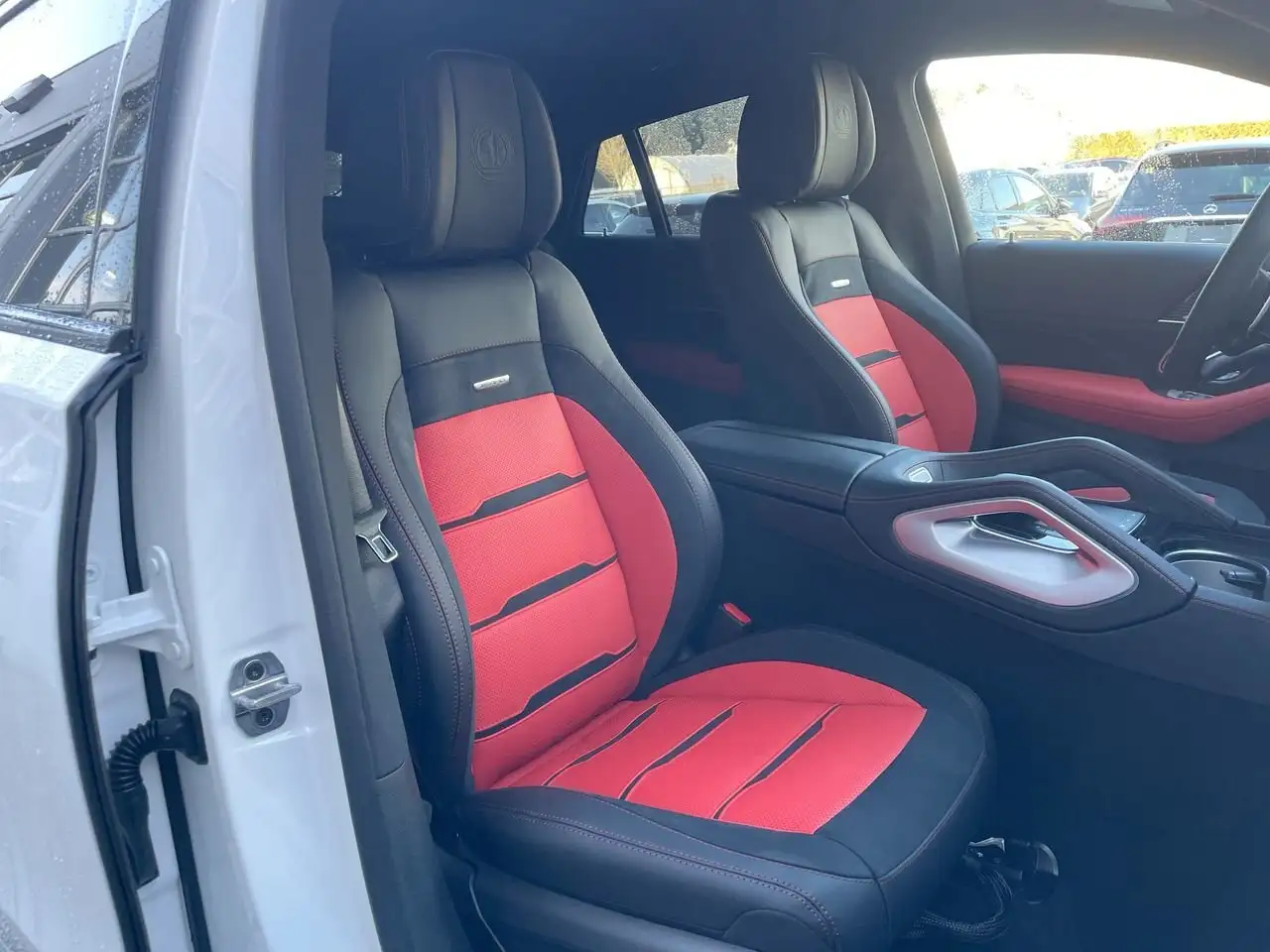Mercedes-Benz GLE снимка Mercedes-Benz GLE