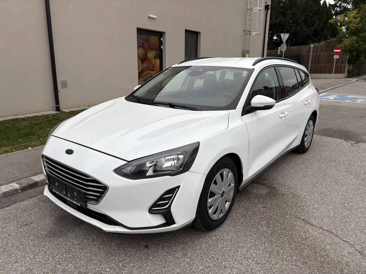 Ford Focus Traveller 1,5 EcoBlue Trend - 1