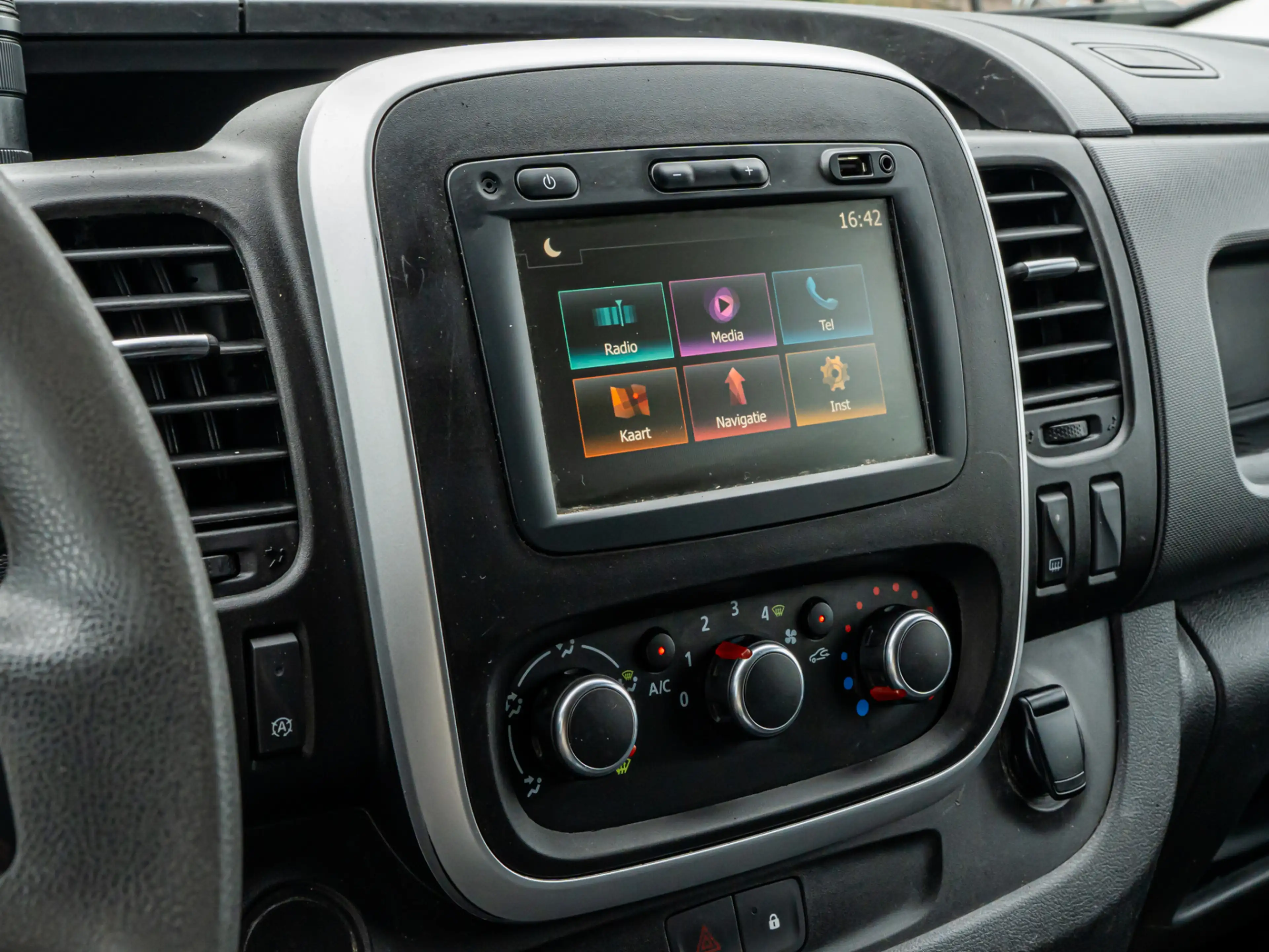 Fiat Talento 2.0 MultiJet L2H1 Basis ORG NL 17 INCH LICHT METAA — photo 9