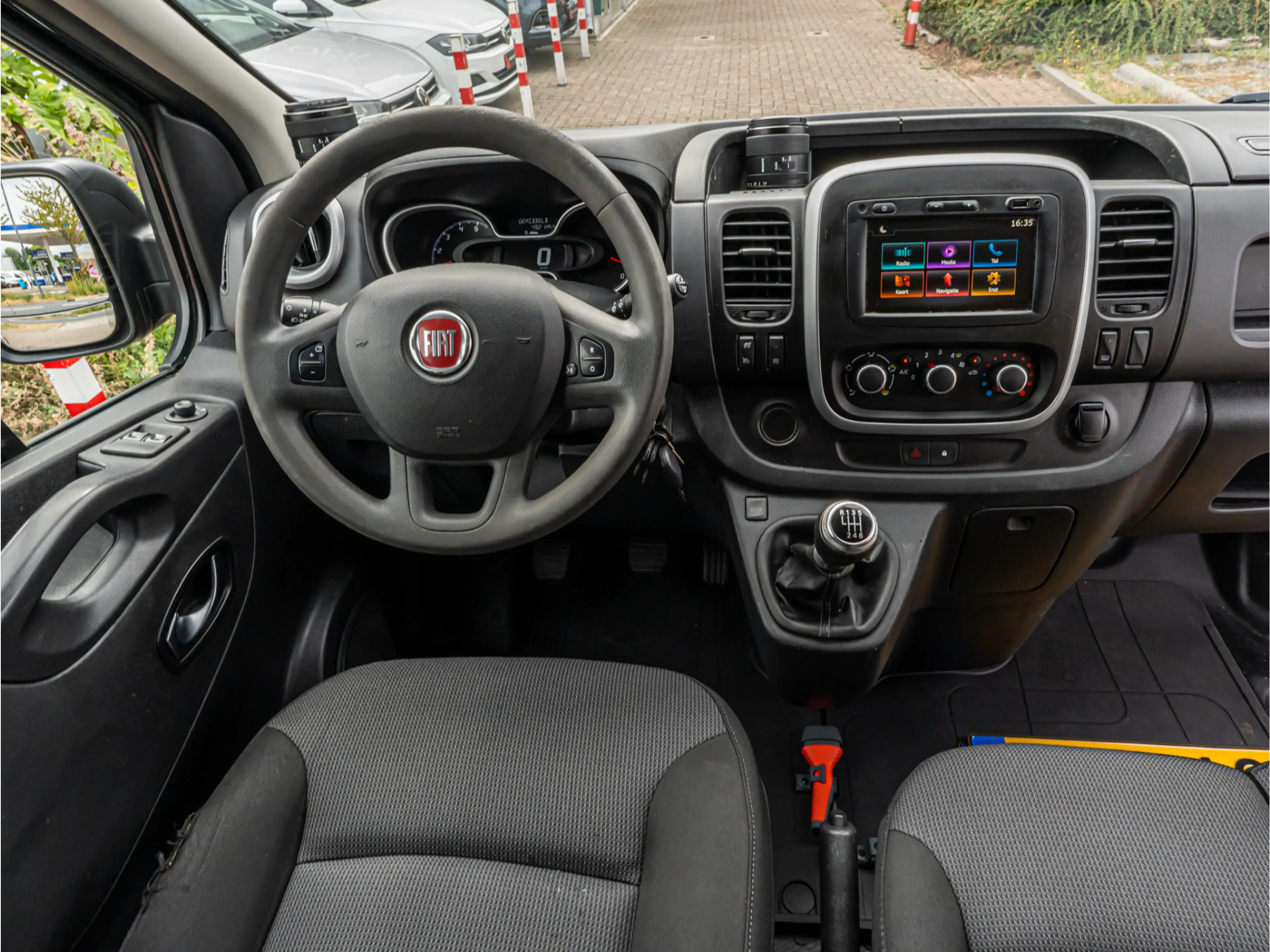 Fiat Talento 2.0 MultiJet L2H1 Basis ORG NL 17 INCH LICHT METAA — photo 2