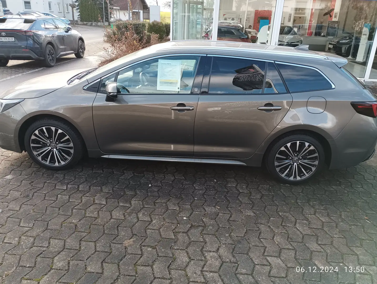 Toyota Corolla 1.8 Hybrid TS Team D * Smart-Key * Sitzheizung * Bronze - 2