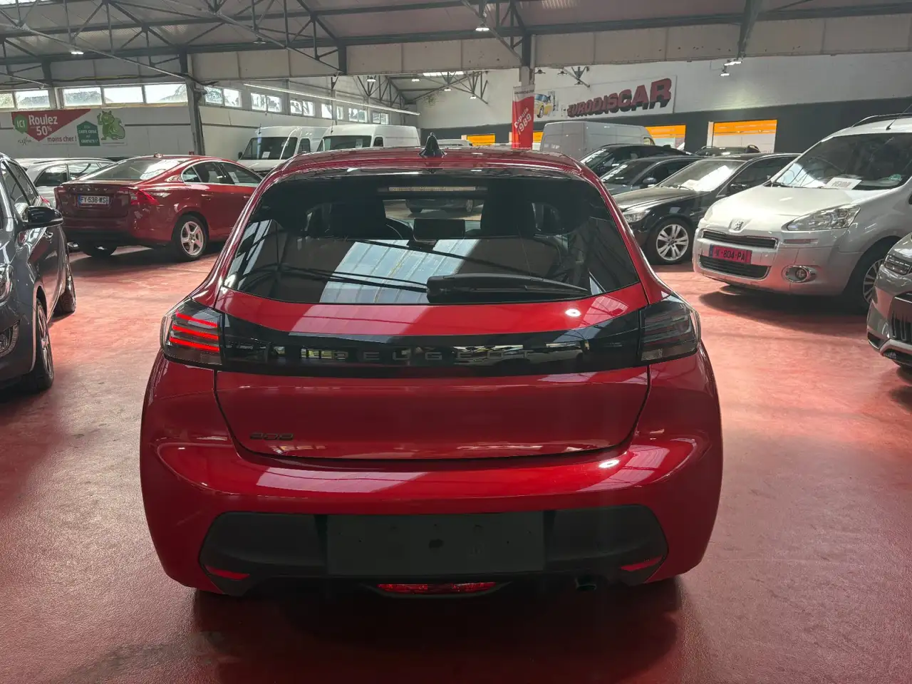 Peugeot 208 208 — photo 5