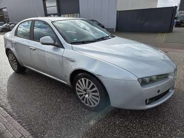 1.9 JTD Distinctive