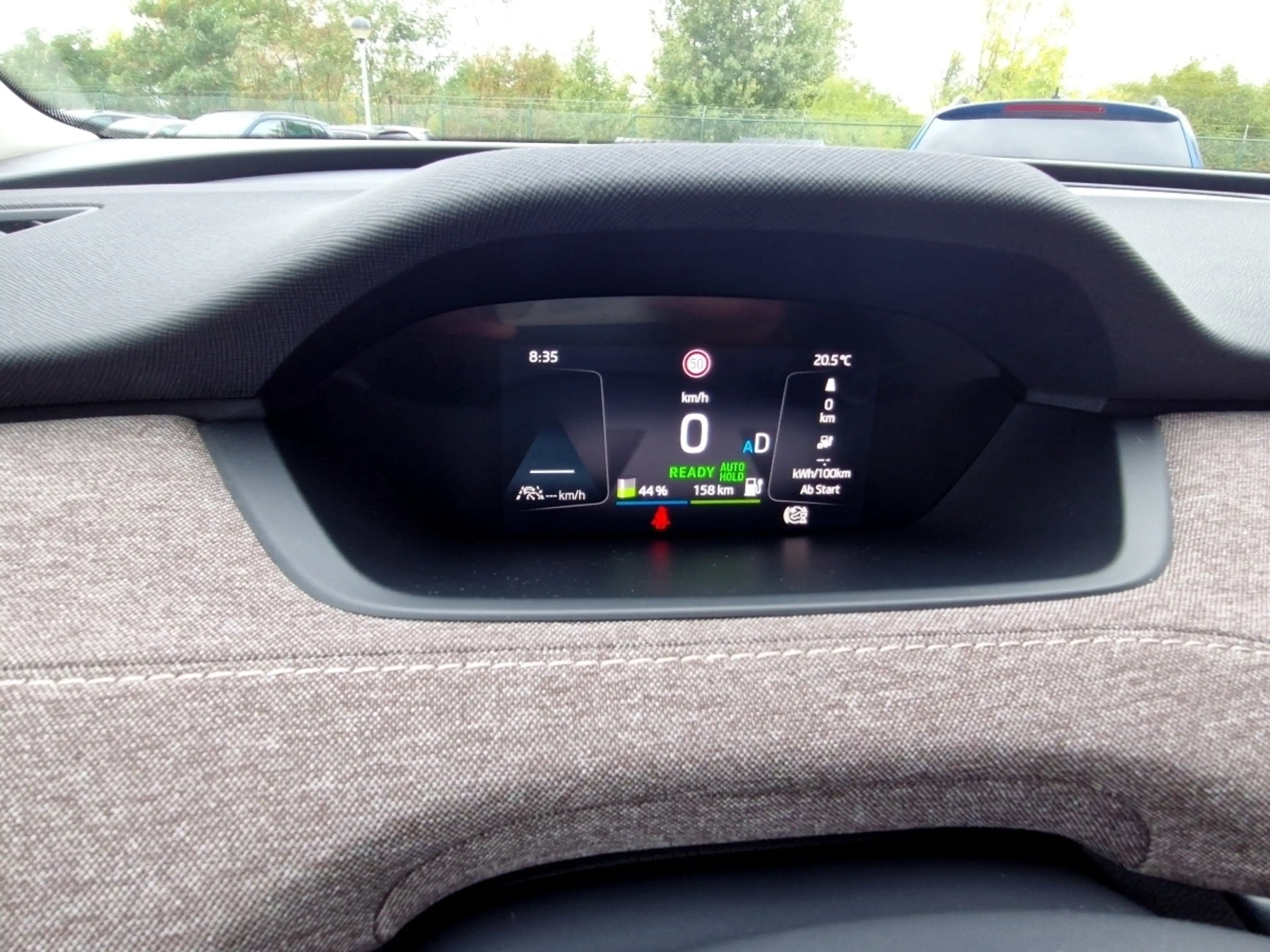 Skoda Enyaq 60 Lodge Matrix Navi AHK Sitzhzg Klimaautoma — photo 12
